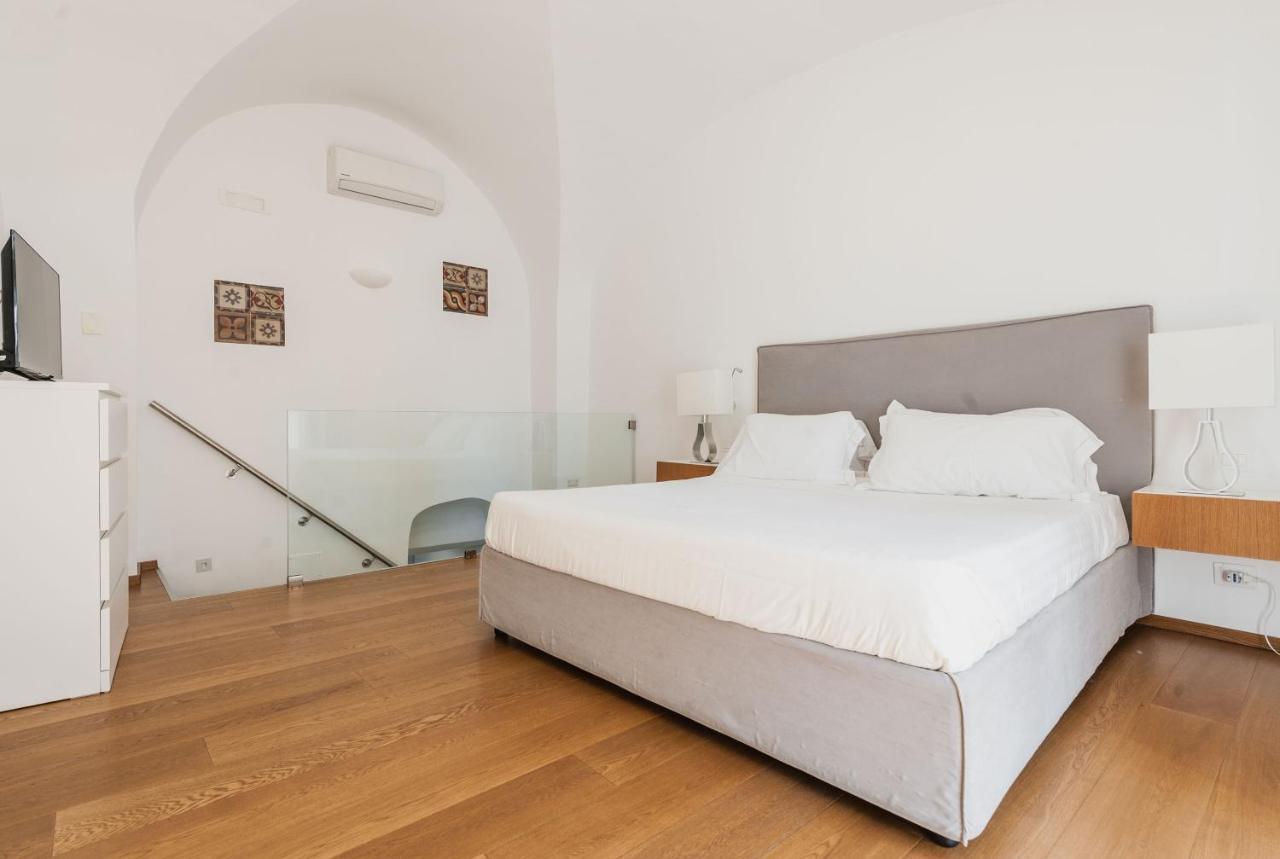 Rg8 Independent Apartment Катания Экстерьер фото