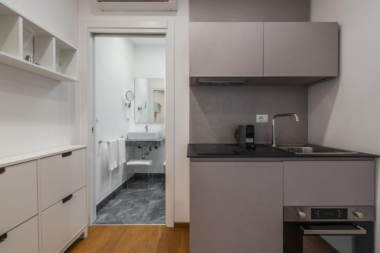 Rg8 Independent Apartment Катания Экстерьер фото